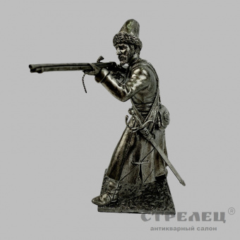 фото — оловянный солдатик «мушкетёр выборных полков иноземного строя, 17 в.». гк